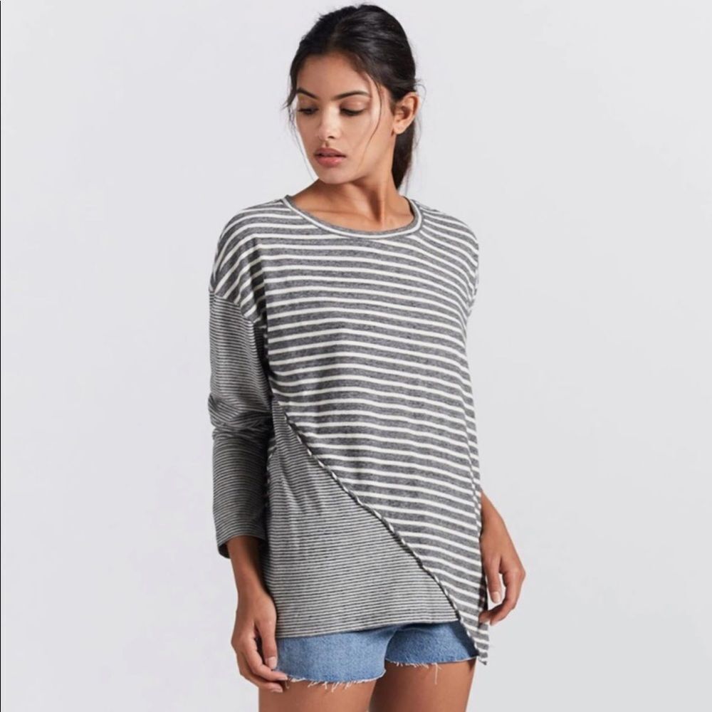 Current Elliott the sliceโstripe teeโ in gray